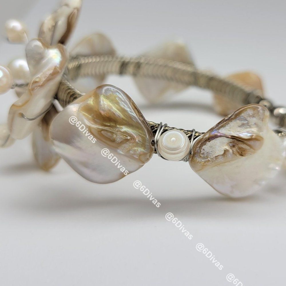 𝅺CREAM and Beige Sea Shell and Pearls Adjustable Cuff  Bracelet - Picture 10 of 10